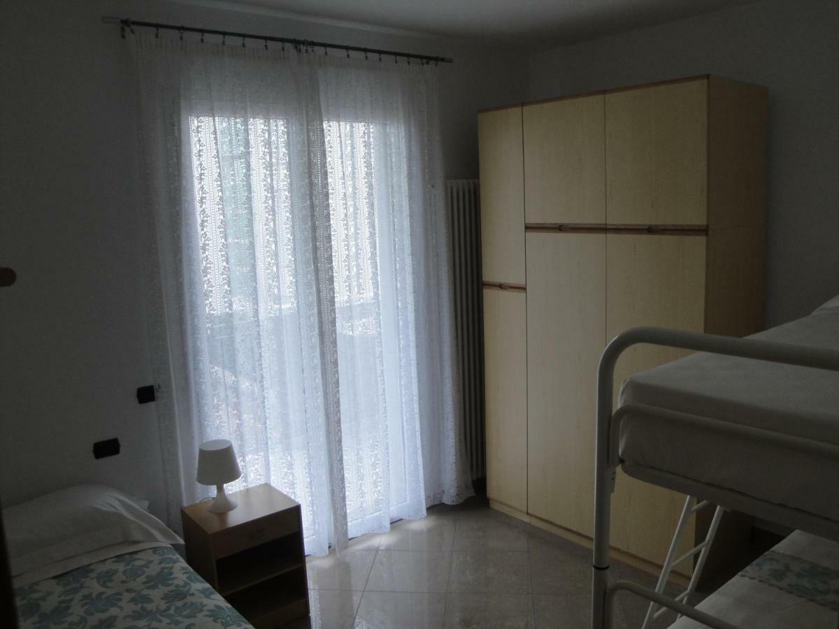 Aloe Beach Apartments, Ombrellone, Parcheggio E Uso Di Biciclette Gratis Римини Экстерьер фото