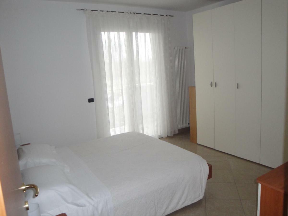 Aloe Beach Apartments, Ombrellone, Parcheggio E Uso Di Biciclette Gratis Римини Экстерьер фото