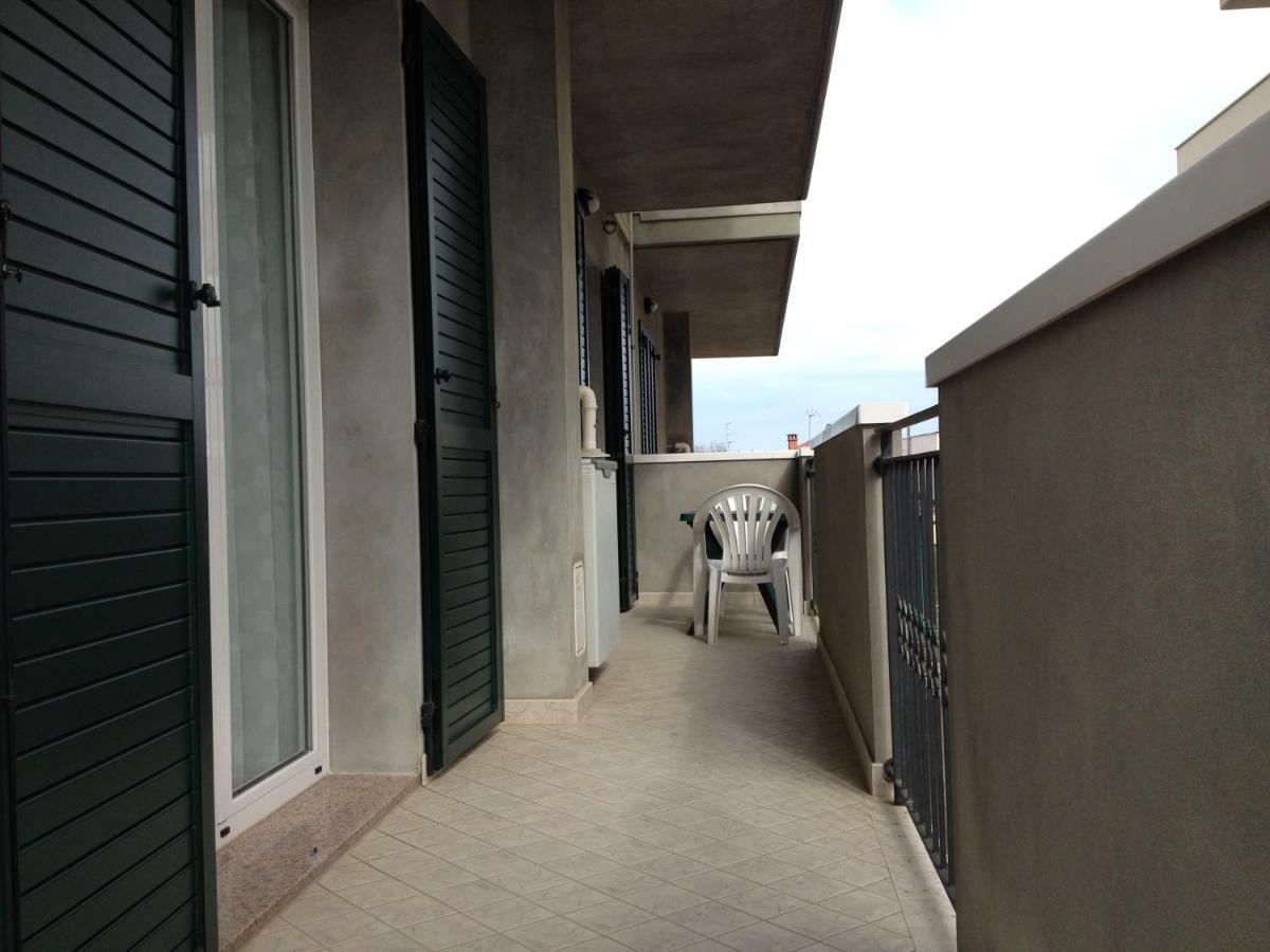 Aloe Beach Apartments, Ombrellone, Parcheggio E Uso Di Biciclette Gratis Римини Экстерьер фото