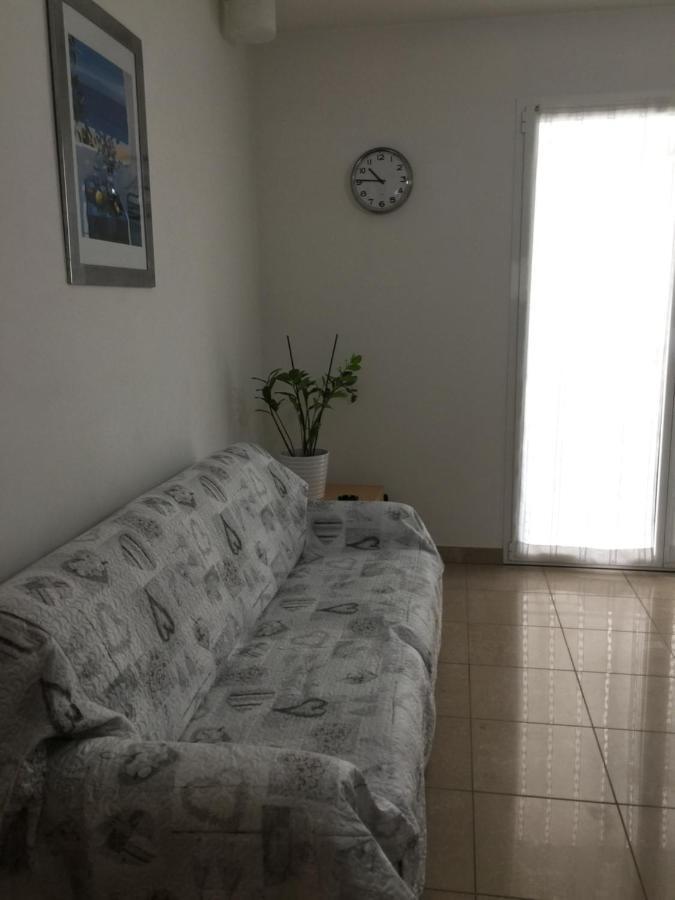 Aloe Beach Apartments, Ombrellone, Parcheggio E Uso Di Biciclette Gratis Римини Экстерьер фото