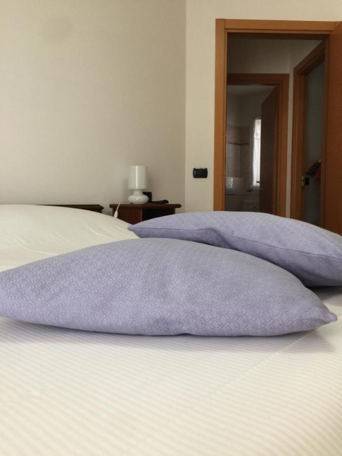 Aloe Beach Apartments, Ombrellone, Parcheggio E Uso Di Biciclette Gratis Римини Экстерьер фото