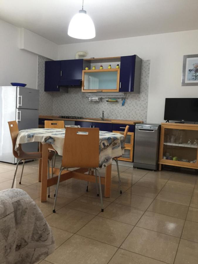 Aloe Beach Apartments, Ombrellone, Parcheggio E Uso Di Biciclette Gratis Римини Экстерьер фото
